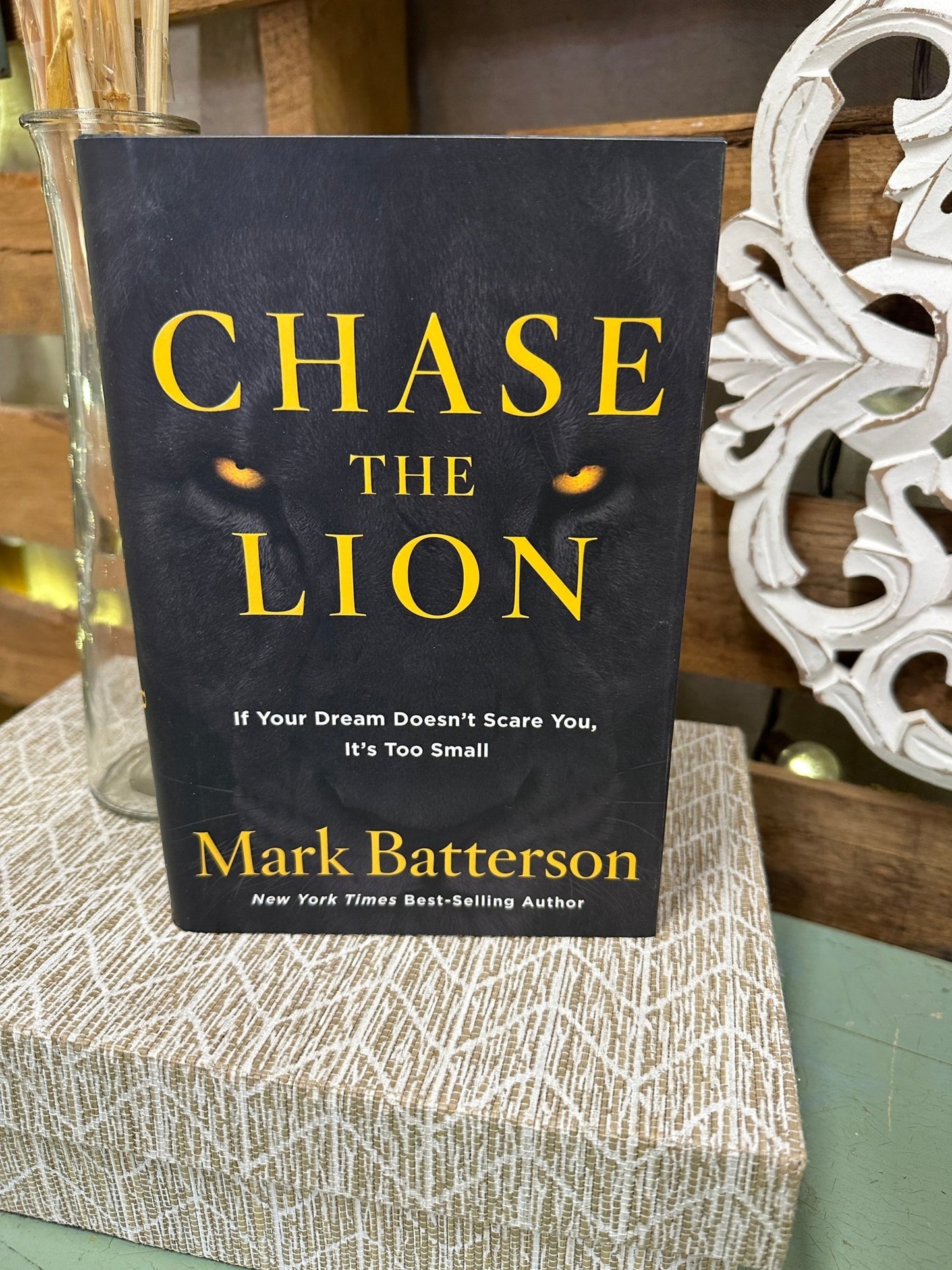 Chase The Lion - Mercantile213