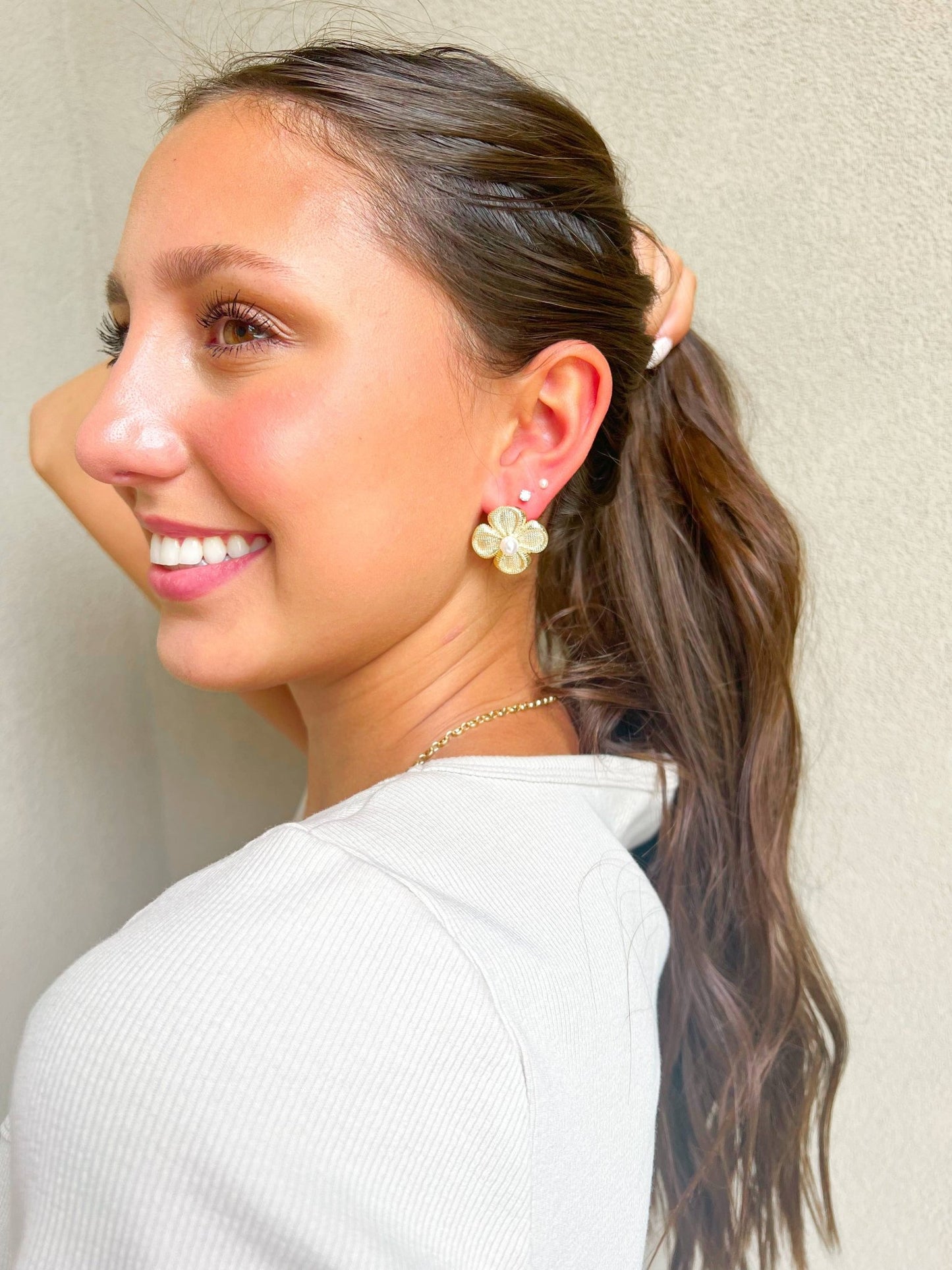 Isla Flower Studs - Mercantile213