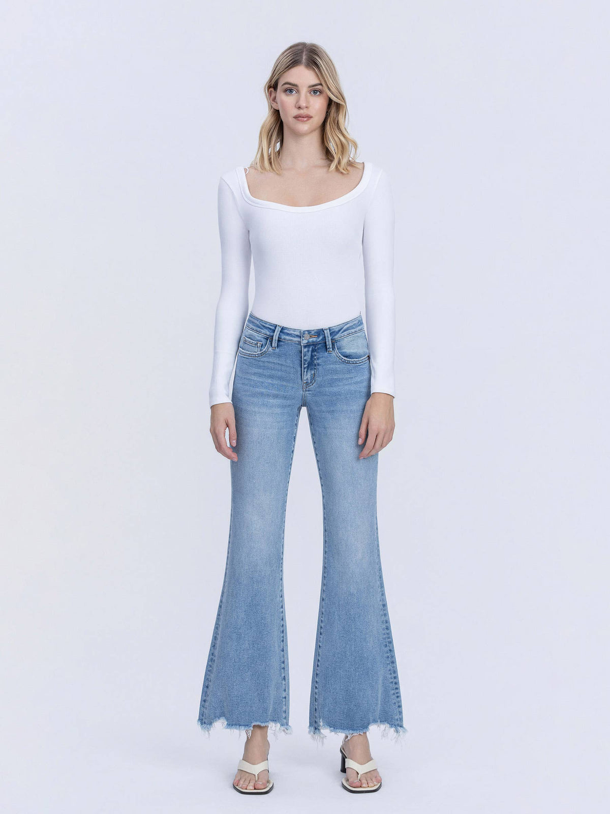 Vervet Low Rise Distressed- T7409