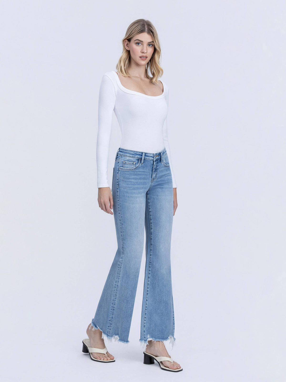 Vervet Low Rise Distressed- T7409