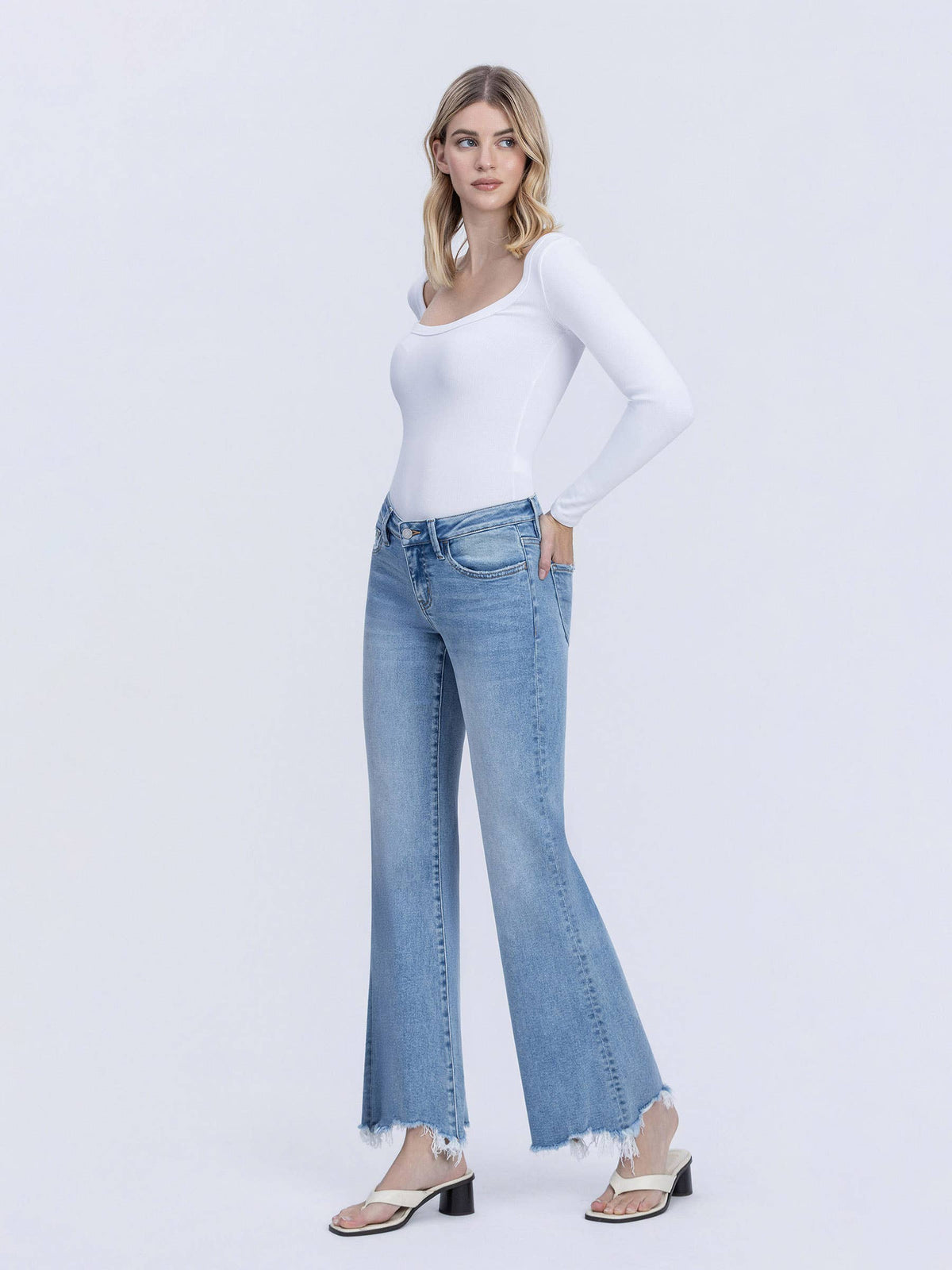 Vervet Low Rise Distressed- T7409