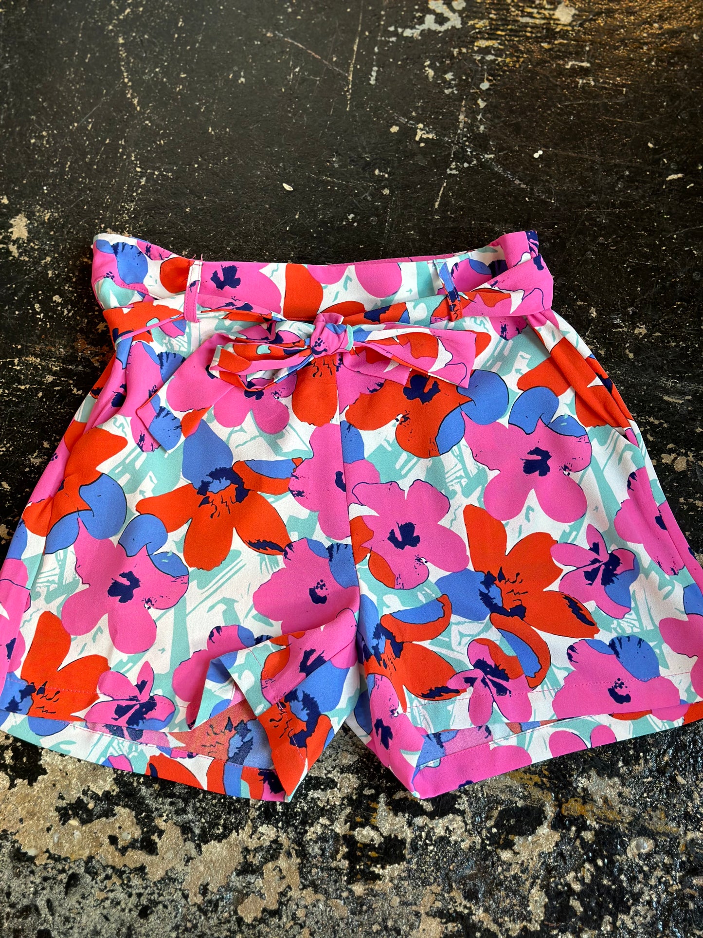 Rose Floral Belted Shorts