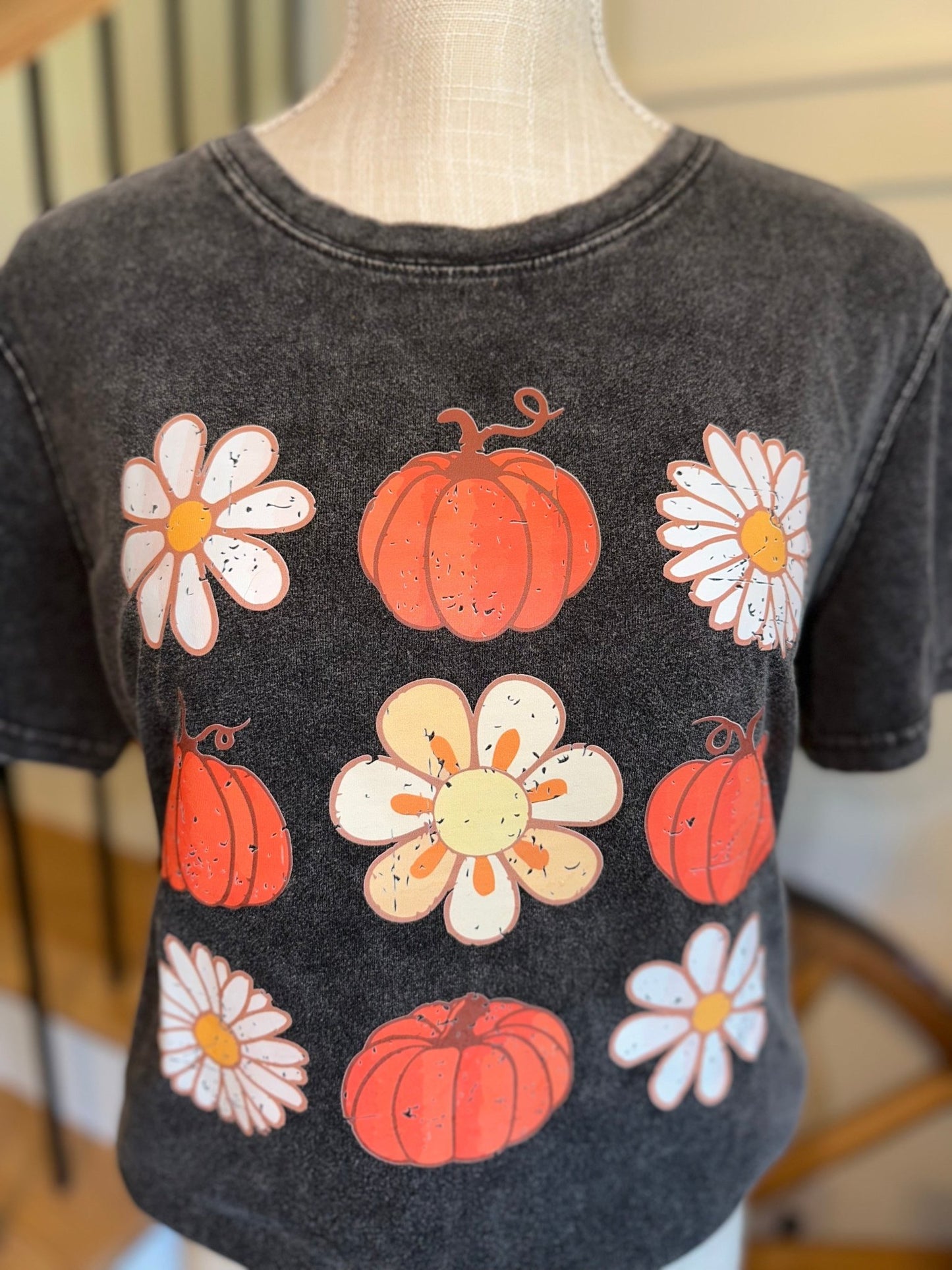 Black Pumpkin Tee - Mercantile213