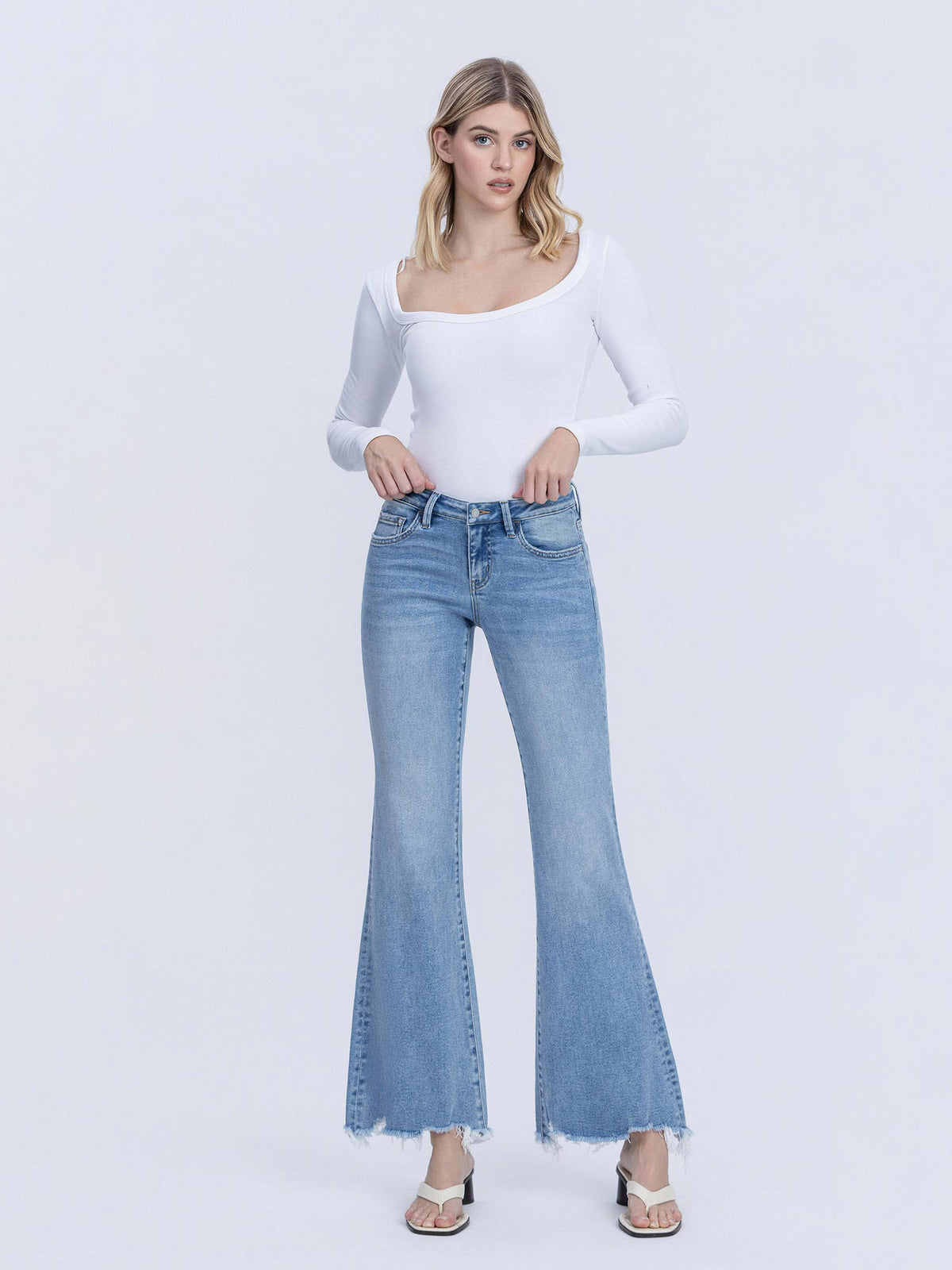 Vervet Low Rise Distressed- T7409