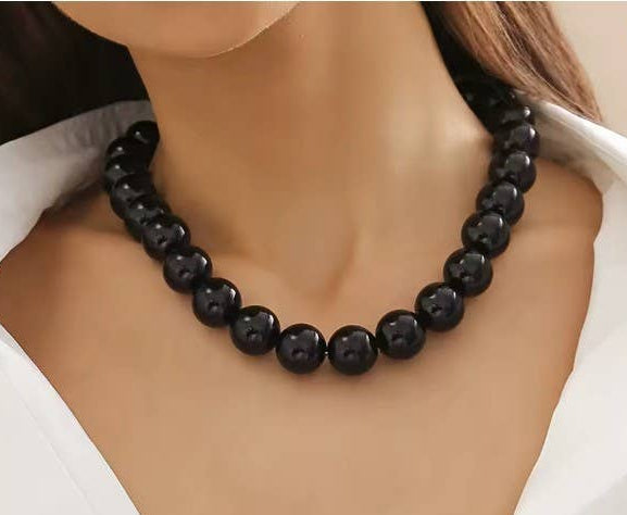 Boho Chunky Beaded Necklace- Black