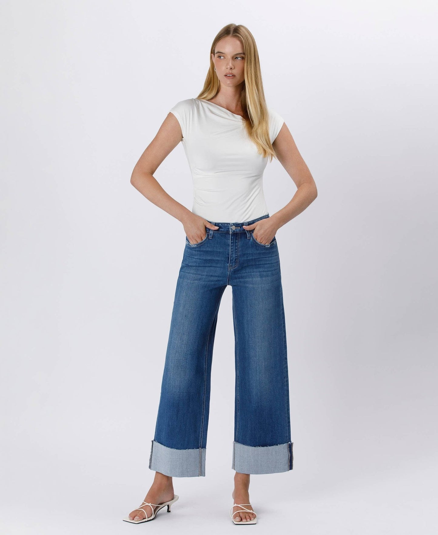 High Rise Cuffed Jeans - LV1530 - Mercantile213