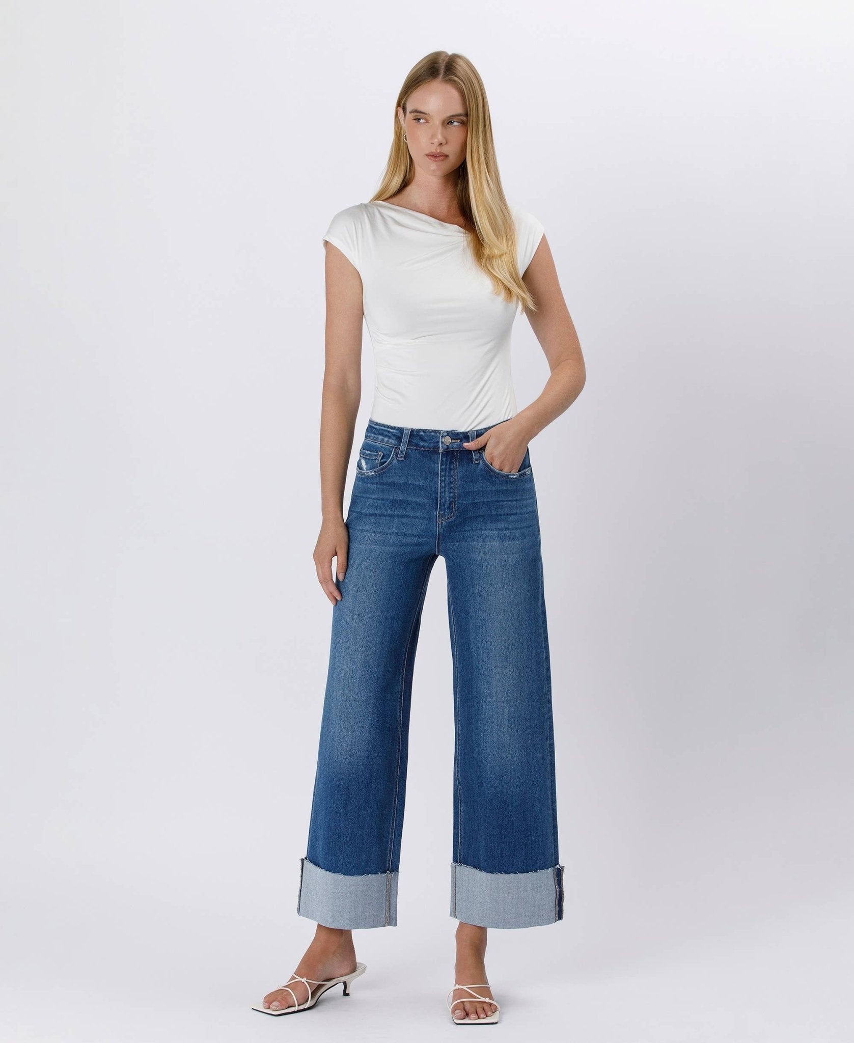 High Rise Cuffed Jeans - LV1530 - Mercantile213