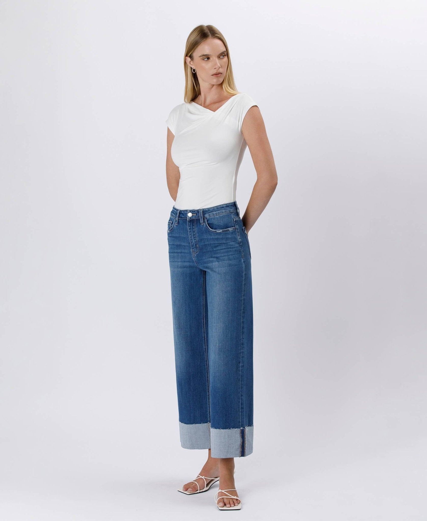 High Rise Cuffed Jeans - LV1530 - Mercantile213