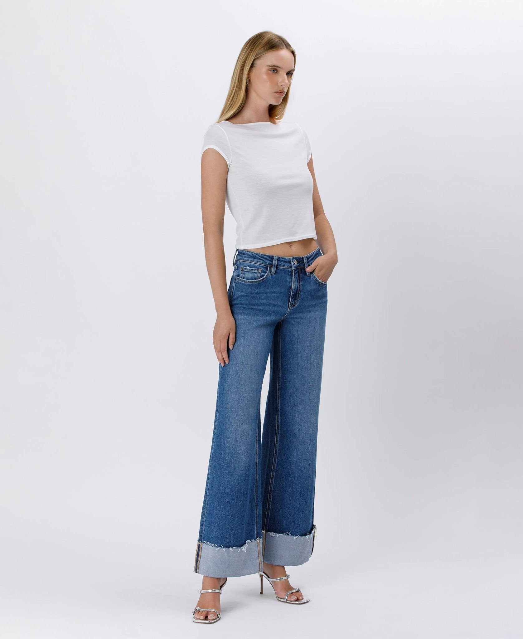 HIGH RISE CUFFED WIDE JEANS - LV1592 - Mercantile213