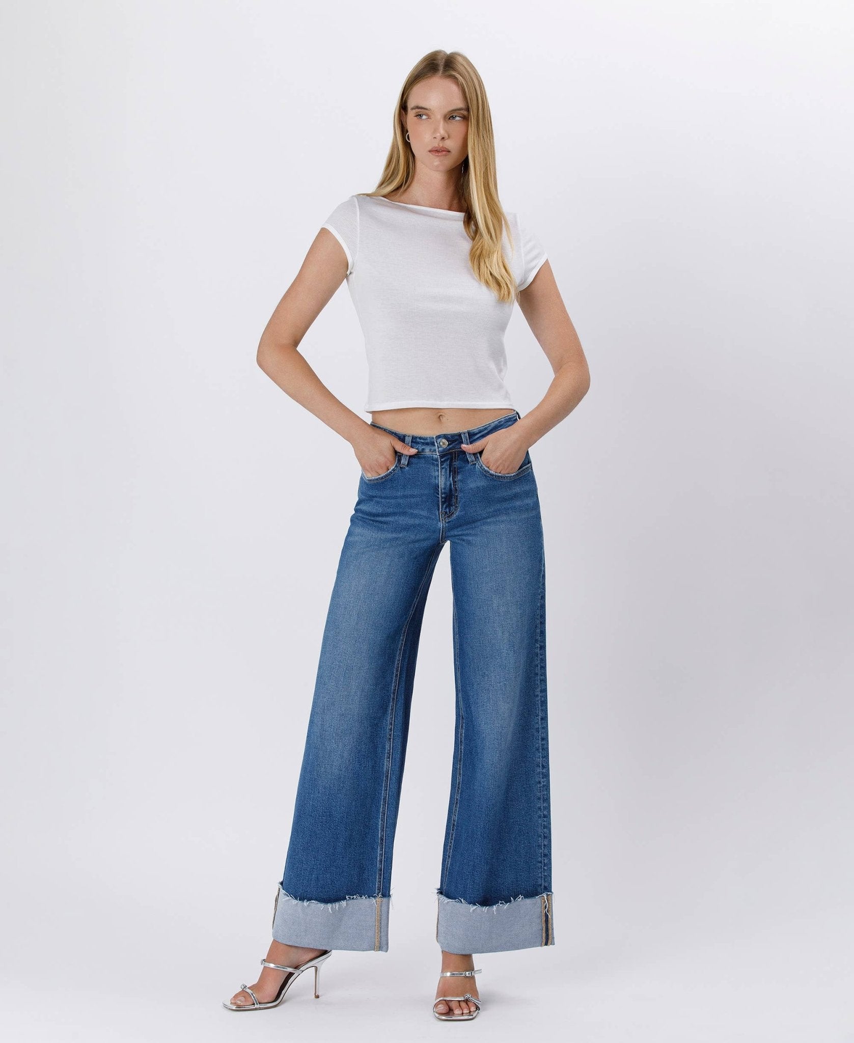 HIGH RISE CUFFED WIDE JEANS - LV1592 - Mercantile213