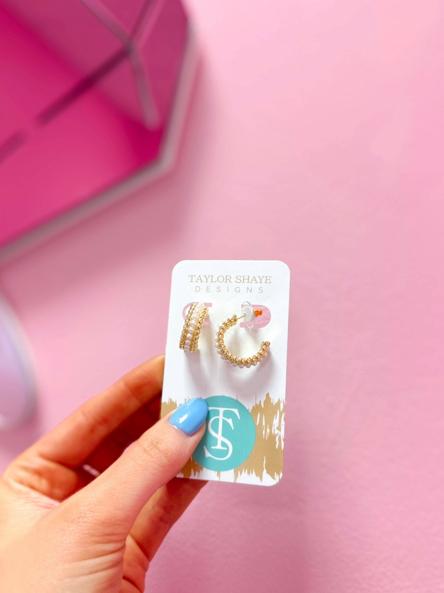 Madelyn Pearl Hoops - Mercantile213