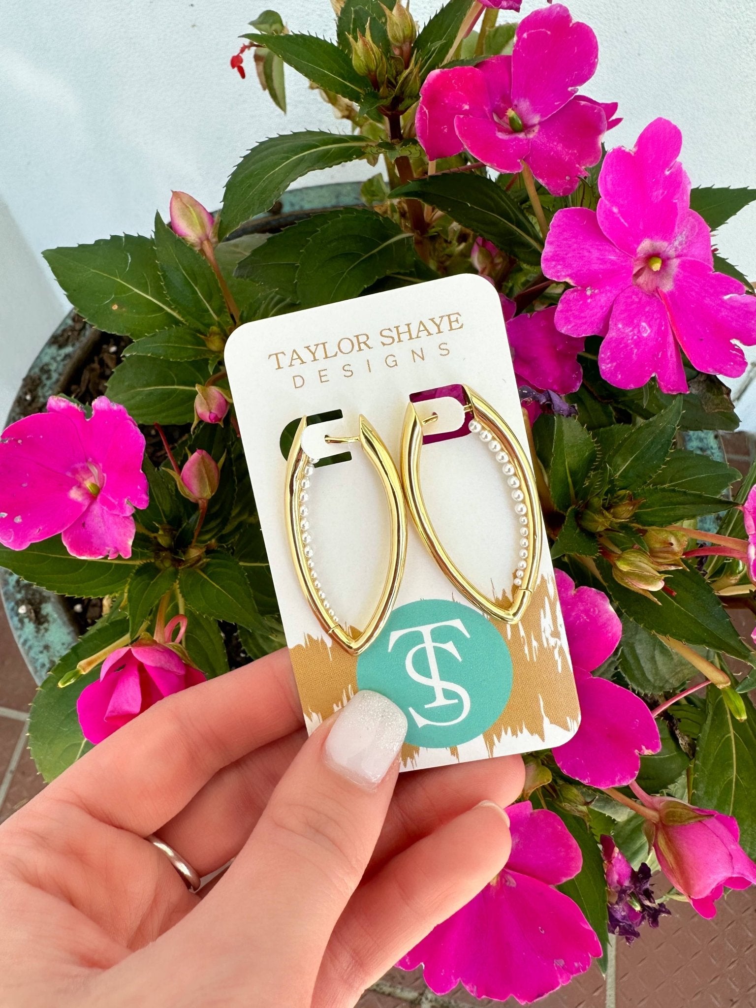 Mae Hoops - Mercantile213