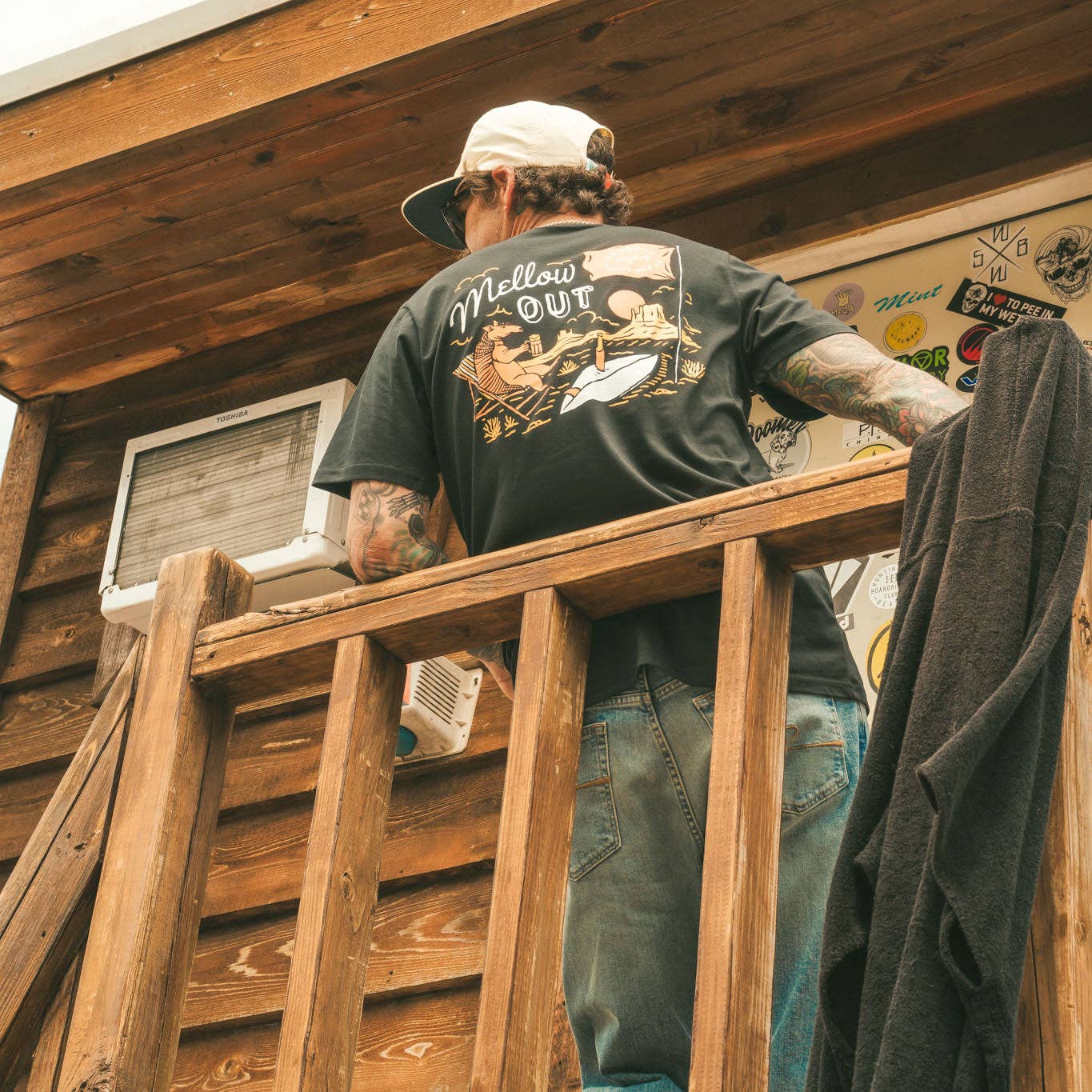 Mellow Out T-Shirt: Black - Mercantile213