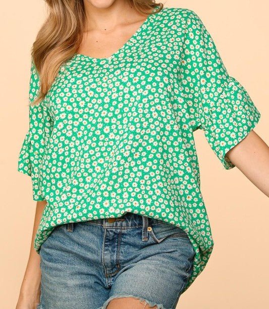 Plus Size Green Ditzy Floral Top - Mercantile213