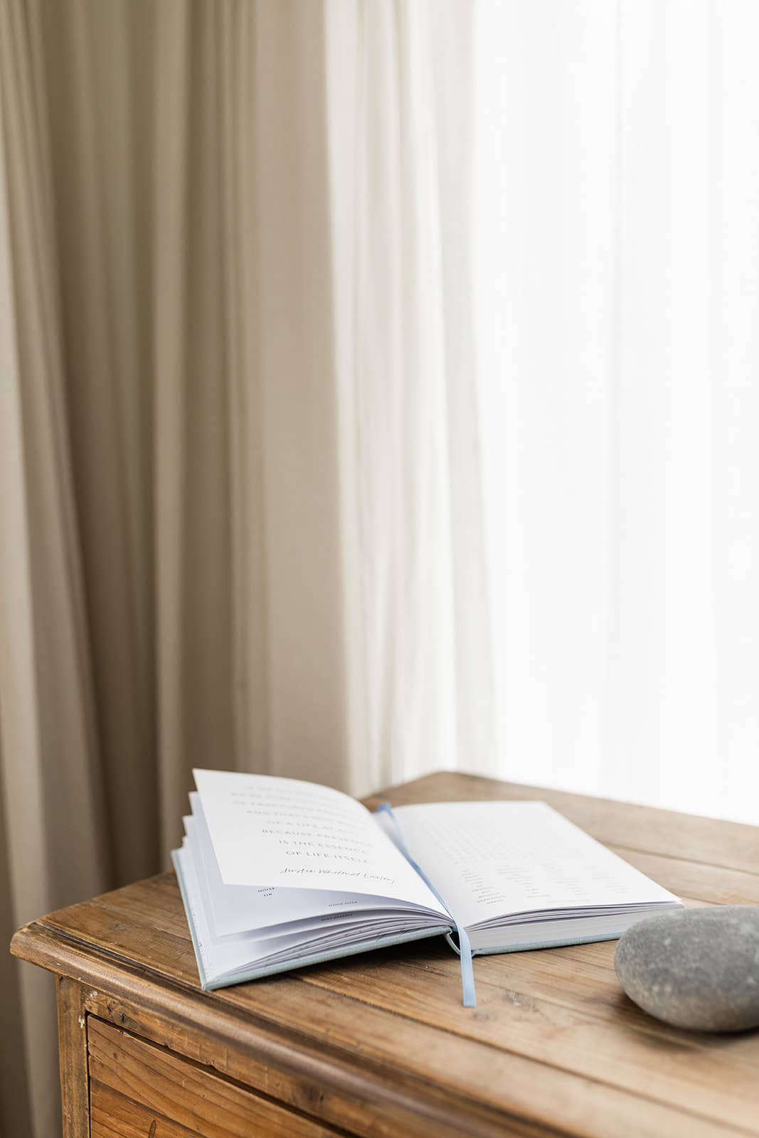 The Wordsearch Book: Presence - Mercantile213